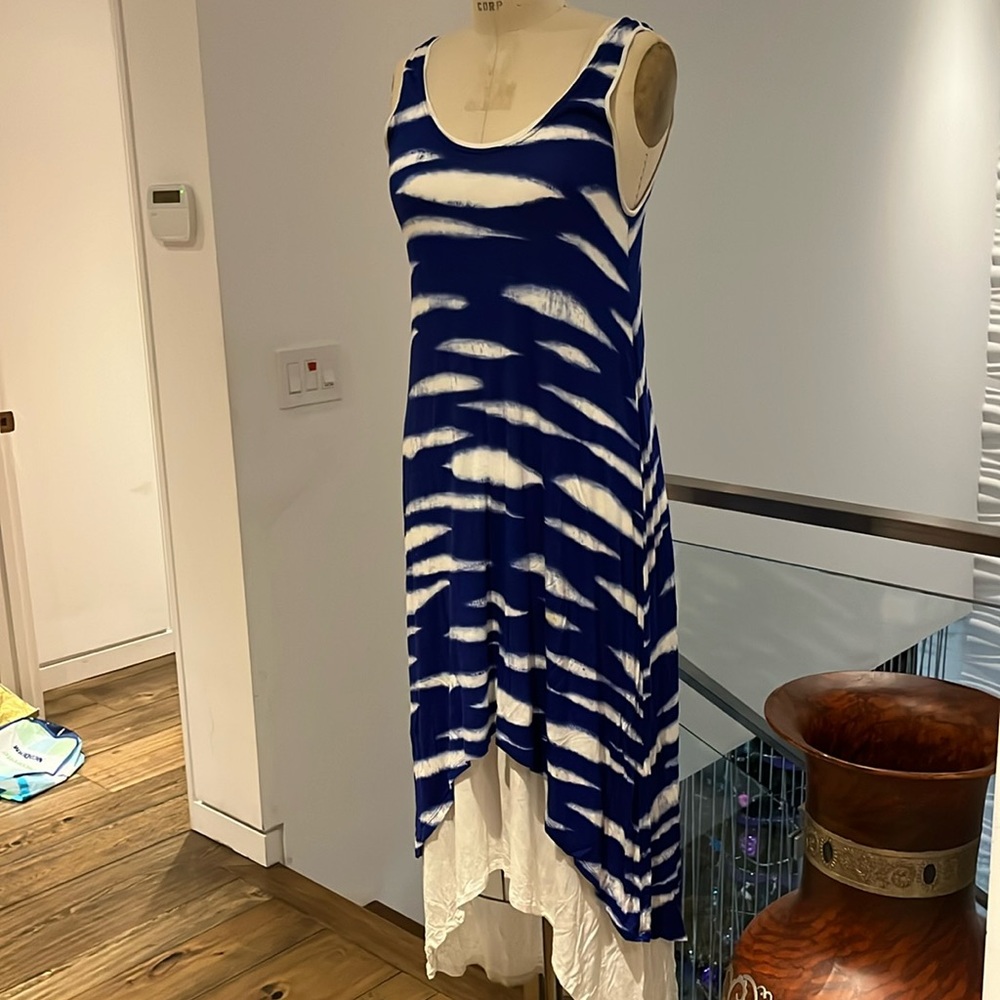 blue and white tie die print dress